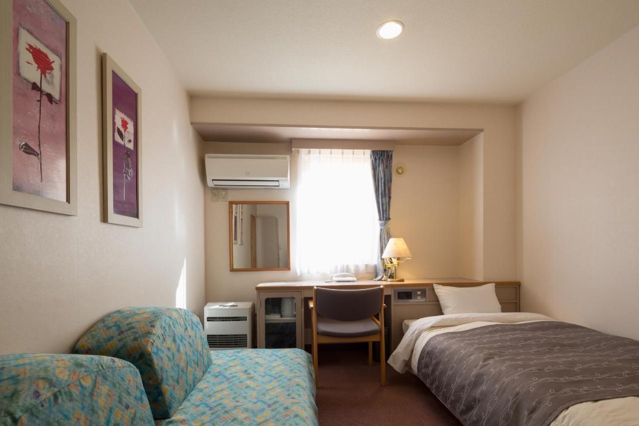 Hotel Sato Shinhidaka Zewnętrze zdjęcie